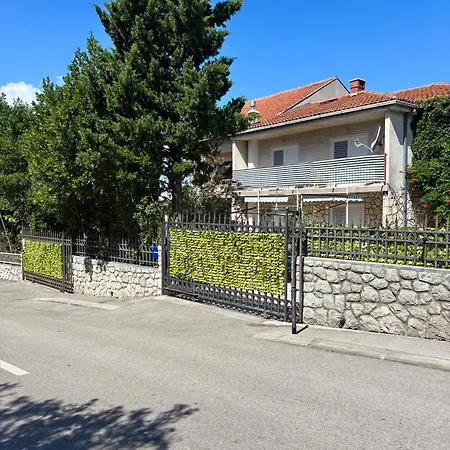 Apartman Tia