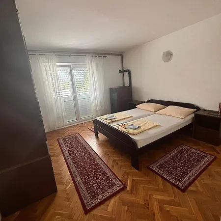 Apartment 4 Selce