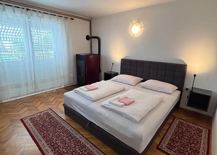 Apartment Tia