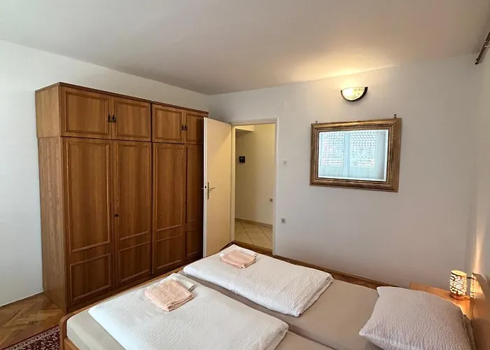 Apartment Tia