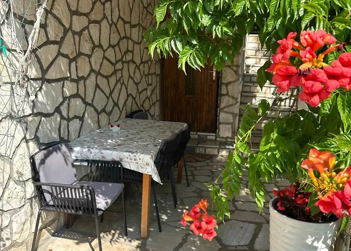 Tia Apartment Selce